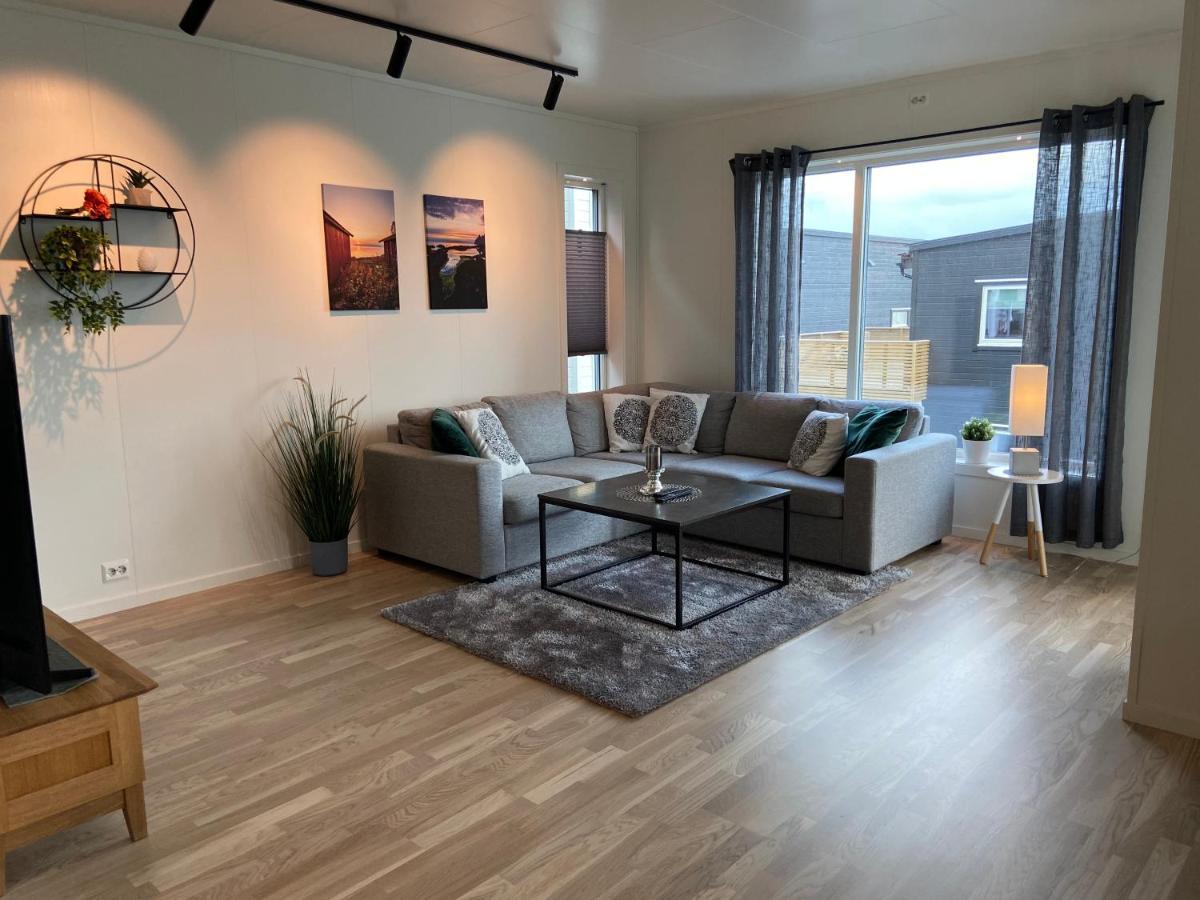 Veien Til Senja Apartment Финснес Екстериор снимка