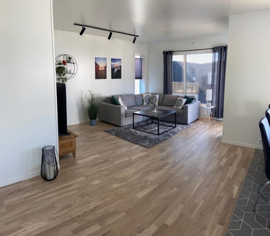 Veien Til Senja Apartment Финснес Екстериор снимка